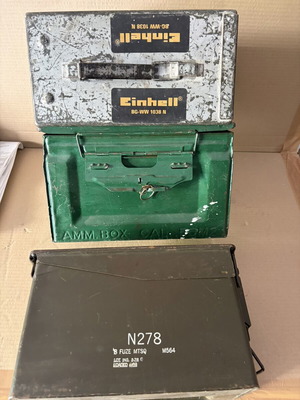 Metal boxes, set of 3