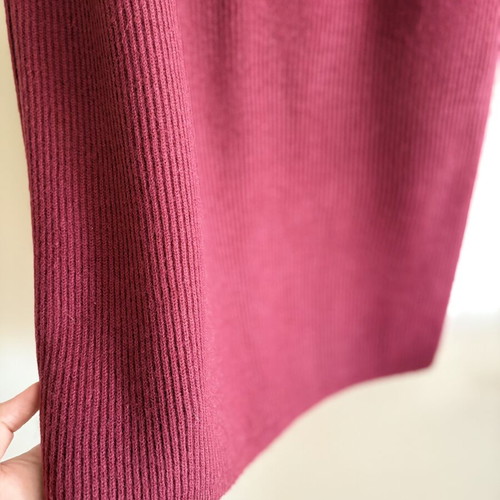 Jeanne Pierre Bordeaux Wool Pencil Skirt like new, sizes M/L