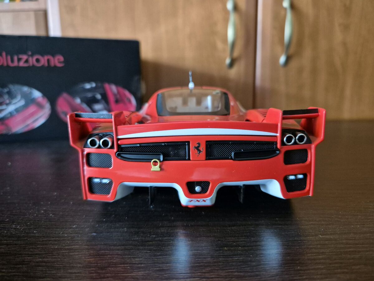 Ferrari FXX Evoluzione Hot Wheels Elite… - € 170,00 - Vendora.cy
