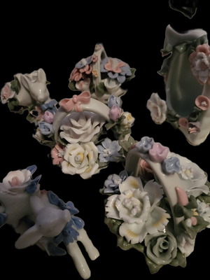 Decorative items all together