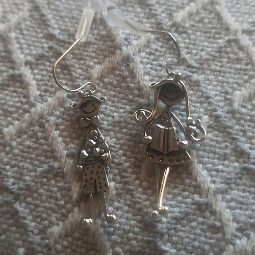 Peg dangling earrings new, silver large pair