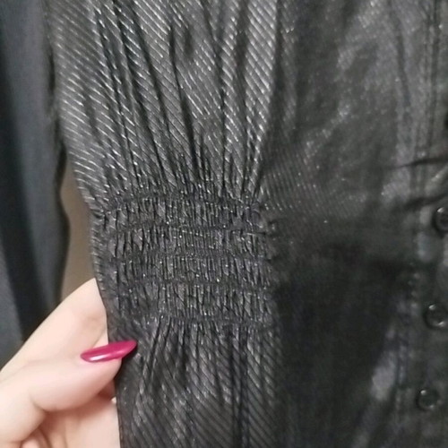 Black wrap shirt like new, size Medium