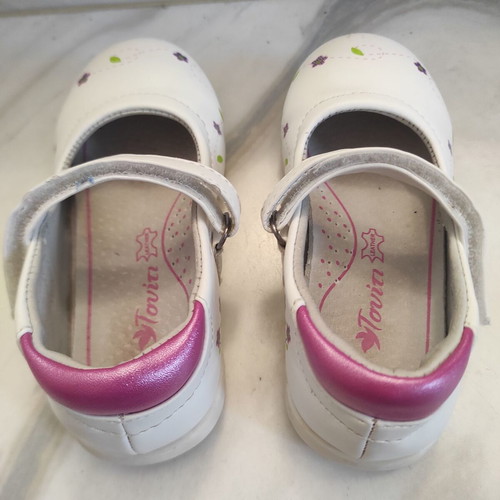 Tweety Leather Girls' Ballerina Shoes size 26 like new, white and pink