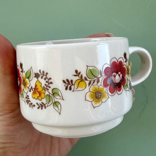 3 Vintage coffee cups with saucers
