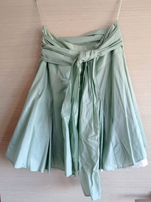 Romantic skirt size 42, new, mint color with lace