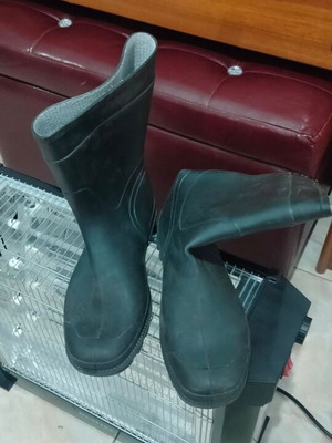 Delivery boots like new, suitable for other uses