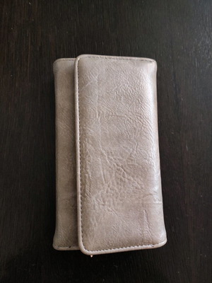 Women's gray wallet used