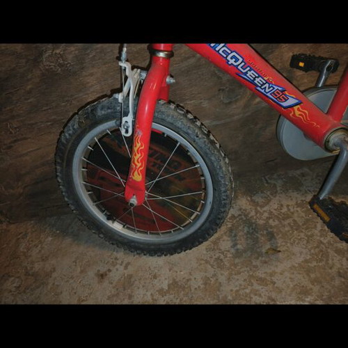 Children's bike like new, 20 inch, red, city with V-brakes