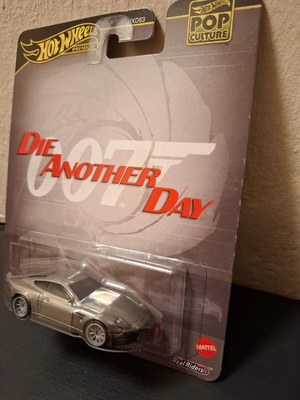 James Bond Aston Martin Vanquish Hot Wheels Premium καινούργιο