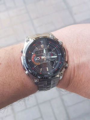 Casio Edifice Solar wristwatch in excellent condition