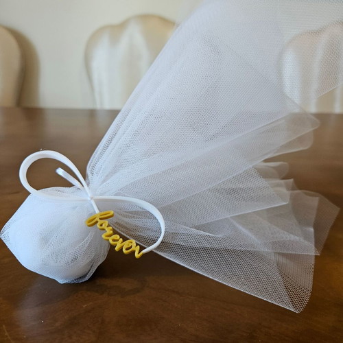 Infinity Bomboniere elegant decoration with 'Forever'