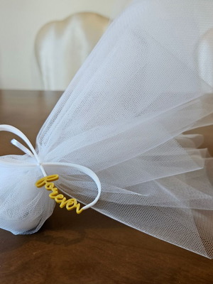Infinity Bomboniere elegant decoration with 'Forever'