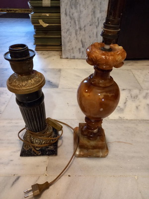 Επιτραπέζιες λάμπες vintage μεταχειρισμένες, ονύχα και μπρούτζος, σετ 2