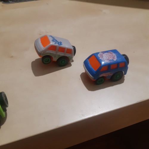 Maisto Slickers Pullback Car pack of 4, like new