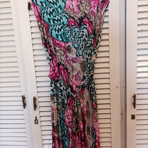 Colorful dress used, size medium to large, with belt