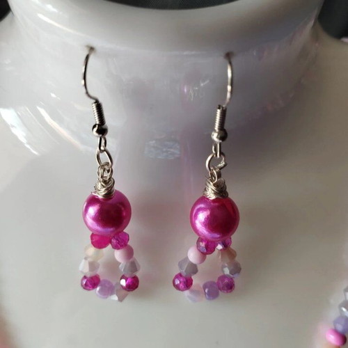 handmade elegant necklace and earrings set