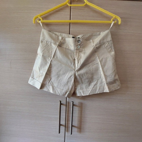 Vintage gold woman shorts size Medium like new