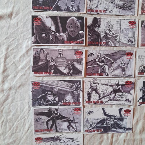 Batman collectible cards like new, pack of 22 pieces