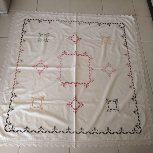 Handmade embroidered tablecloth new with lace and geometric patterns