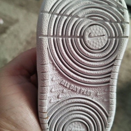 Παπουτσάκια Nike λευκά νούμερο 19,5 σαν καινούργια