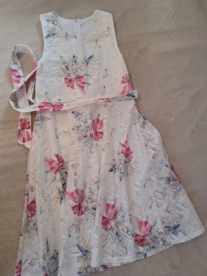 Dresses like new, white, impressive