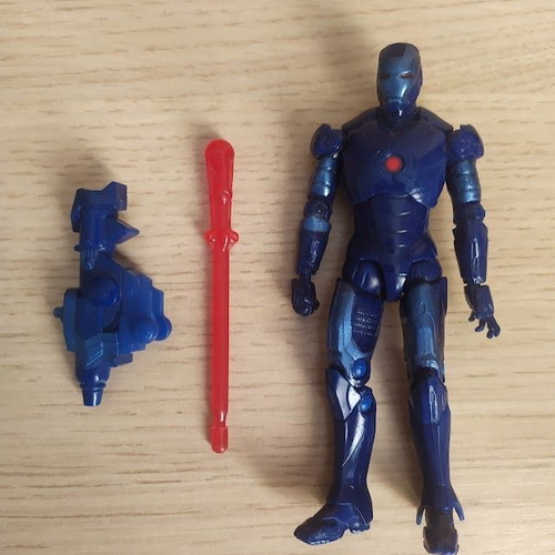 Iron Man Fusion Armor figure 11 cm like new