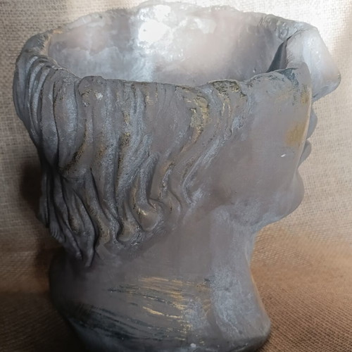 Decorative Face Planter sculpture like new with gold patina