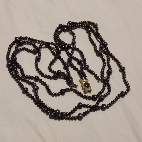 Black Pearls Necklace like new, about 400 small and 50 large pearls