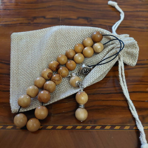 Komboloi from olive wood new, 21+3 beads with metal decorations