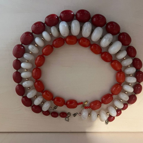 Necklaces used, set of 3 in red, white and burgundy