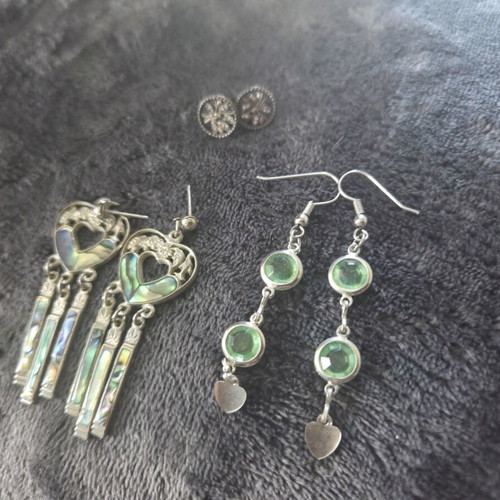 Set of earrings like new