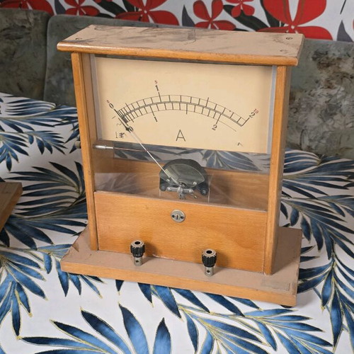 Retro voltmeter and ammeter educational set used