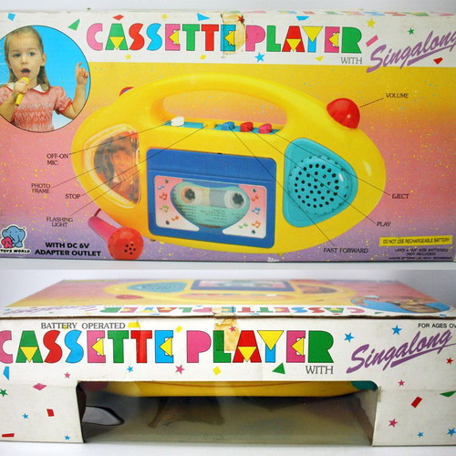 Vintage 1990 cassette player with microphone Singalong Goldlok new