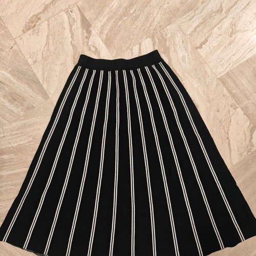 Thick women's skirt new, sizes XL and XXL