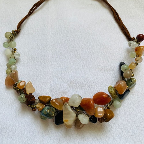 Necklace with semiprecious stones like new, vintage beggar beads style