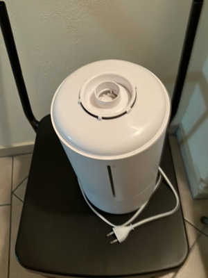 Cold Air Humidifier like new