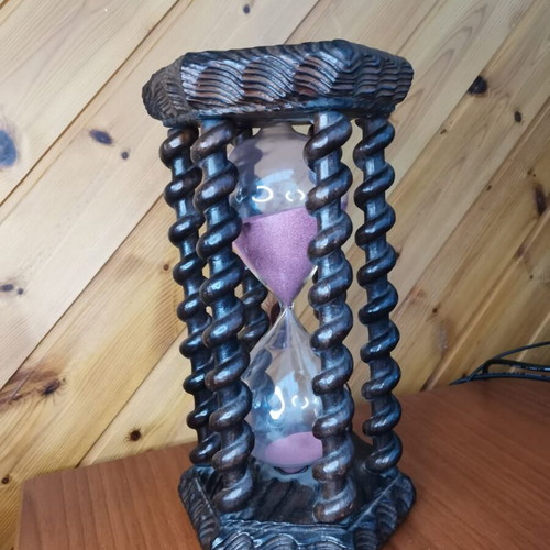 19th Century French Oak and Glass Hour Sand Timer like new