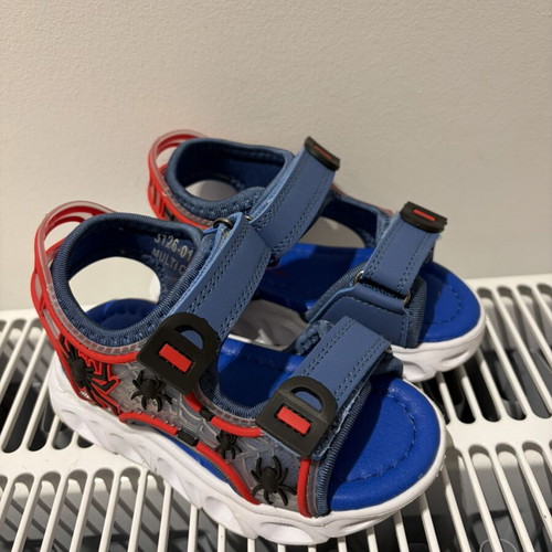 Spider-Man toddler sandals size 22 like new with lights