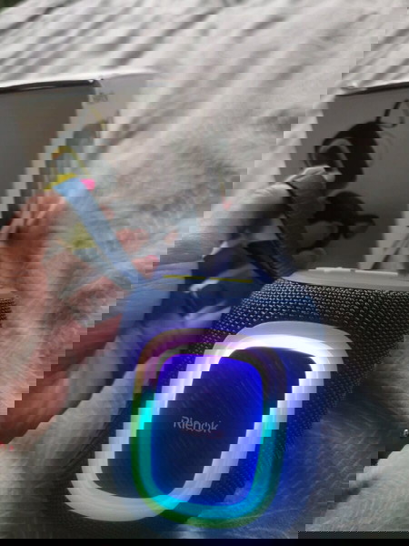εντελώς καινούργια ηχείο bluetooth