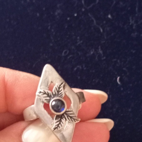 Silver 925 ring new with blue stone, size 62