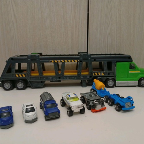 Matchbox Speedway Transport Truck μεταχειρισμένη νταλίκα με σετ οχημάτων