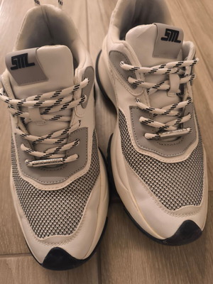 Steve Madden αθλητικά παπούτσια σαν καινούργιο, μέγεθος 41, άσπρα