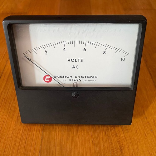 API Instruments Co AC Volts Meter