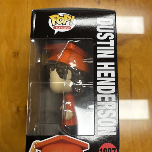 Funko Pop! Stranger Things 1887 Dustin Henderson new