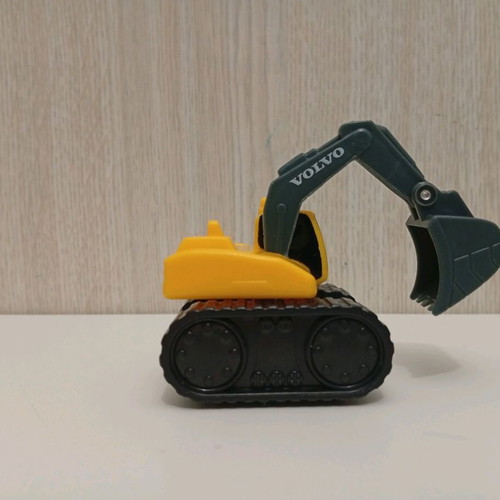 Burago Volvo My 1St Collection Excavator toy used