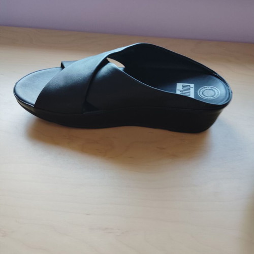 Fitflop slippers size 41 like new, black