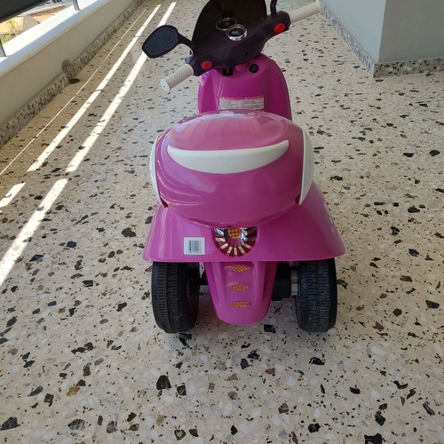 Electric children's tricycle motorcycle like new