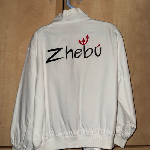Zhebu Junior Department white kids jacket like new, age 10