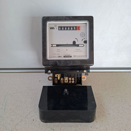 Schlumberger Single-Phase Analog kWh Meter 220V 10(30)A New