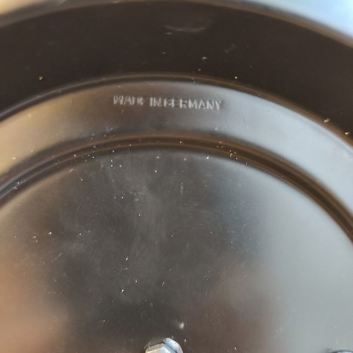 Kundo Quartz Glass Dome Clock like new, battery operated